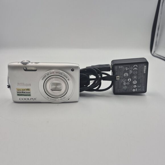 Nikon COOLPIX S3300 Silver Compact Digital Camera USED TESTED - Picture 7 of 8